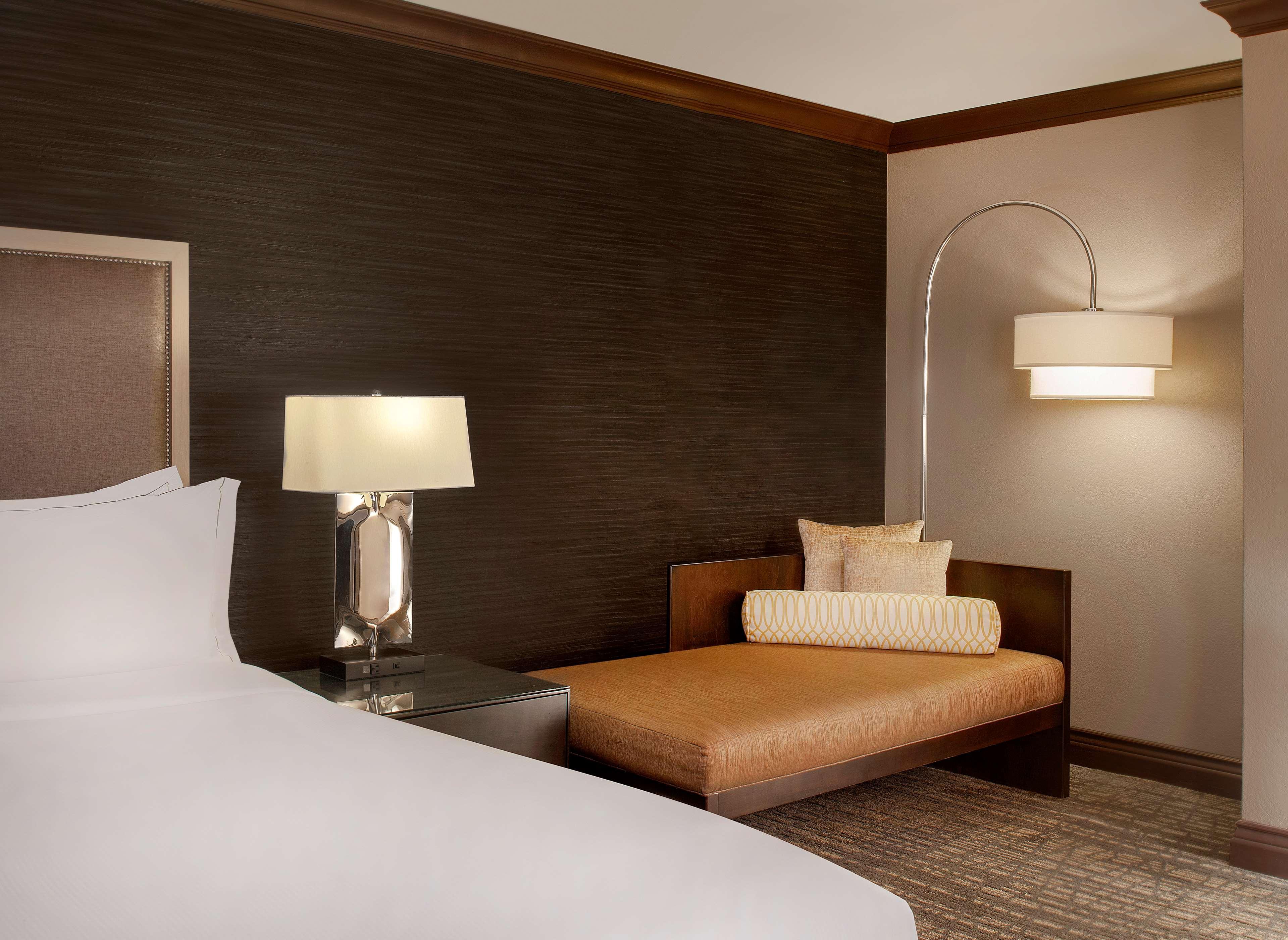 Hilton Форт Уорт Екстериор снимка