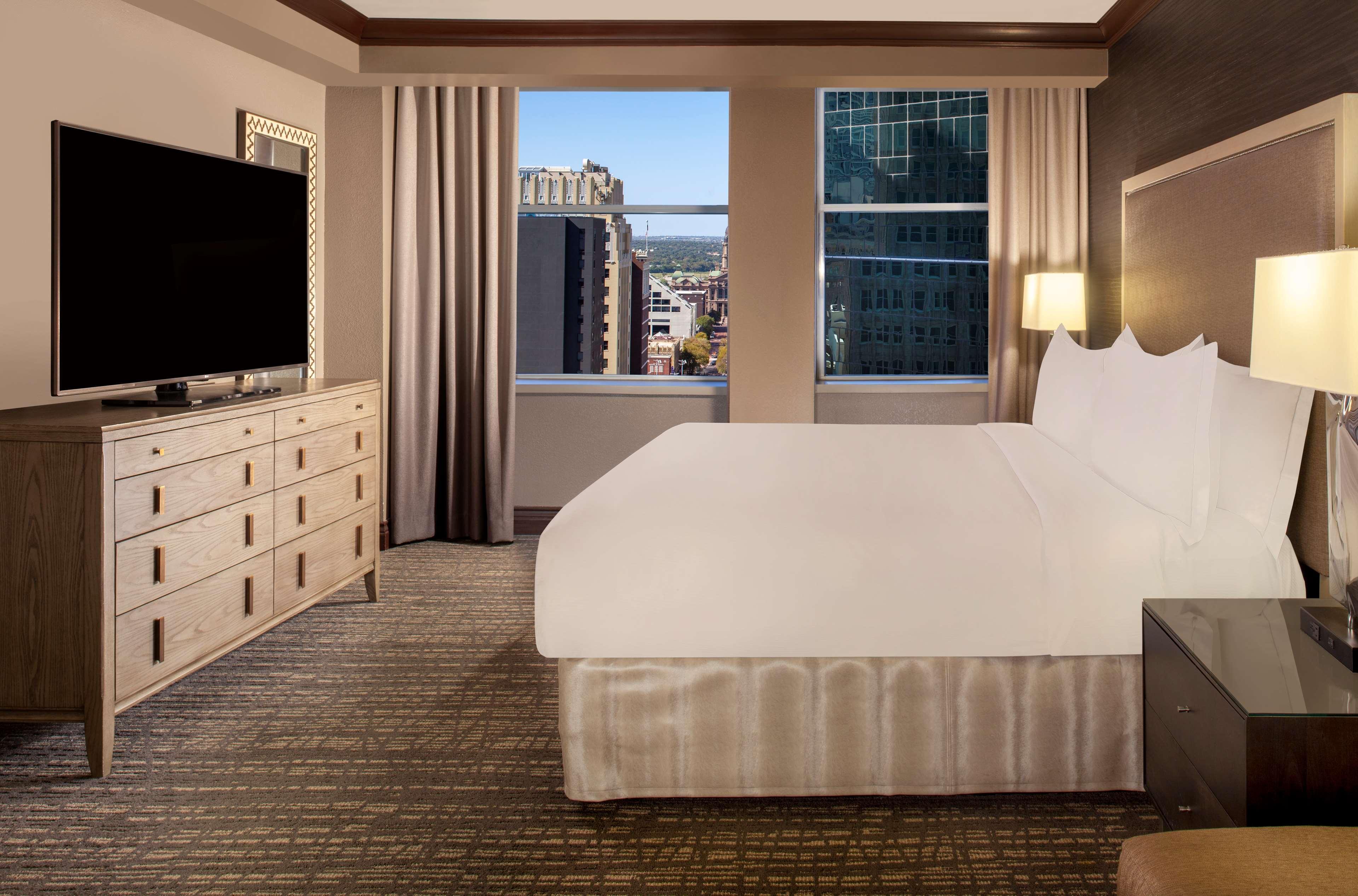 Hilton Форт Уорт Екстериор снимка